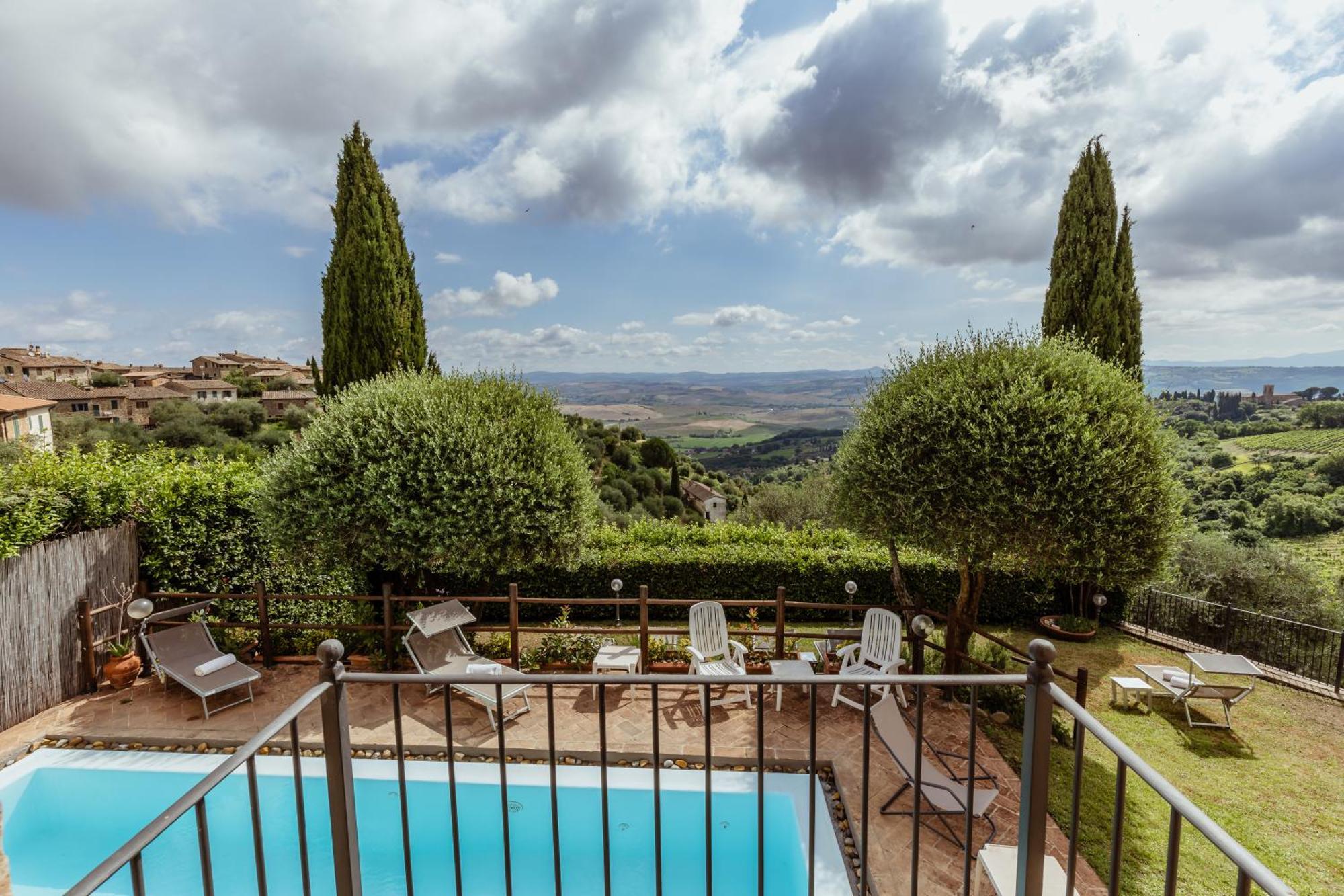Vecchia Oliviera Montalcino