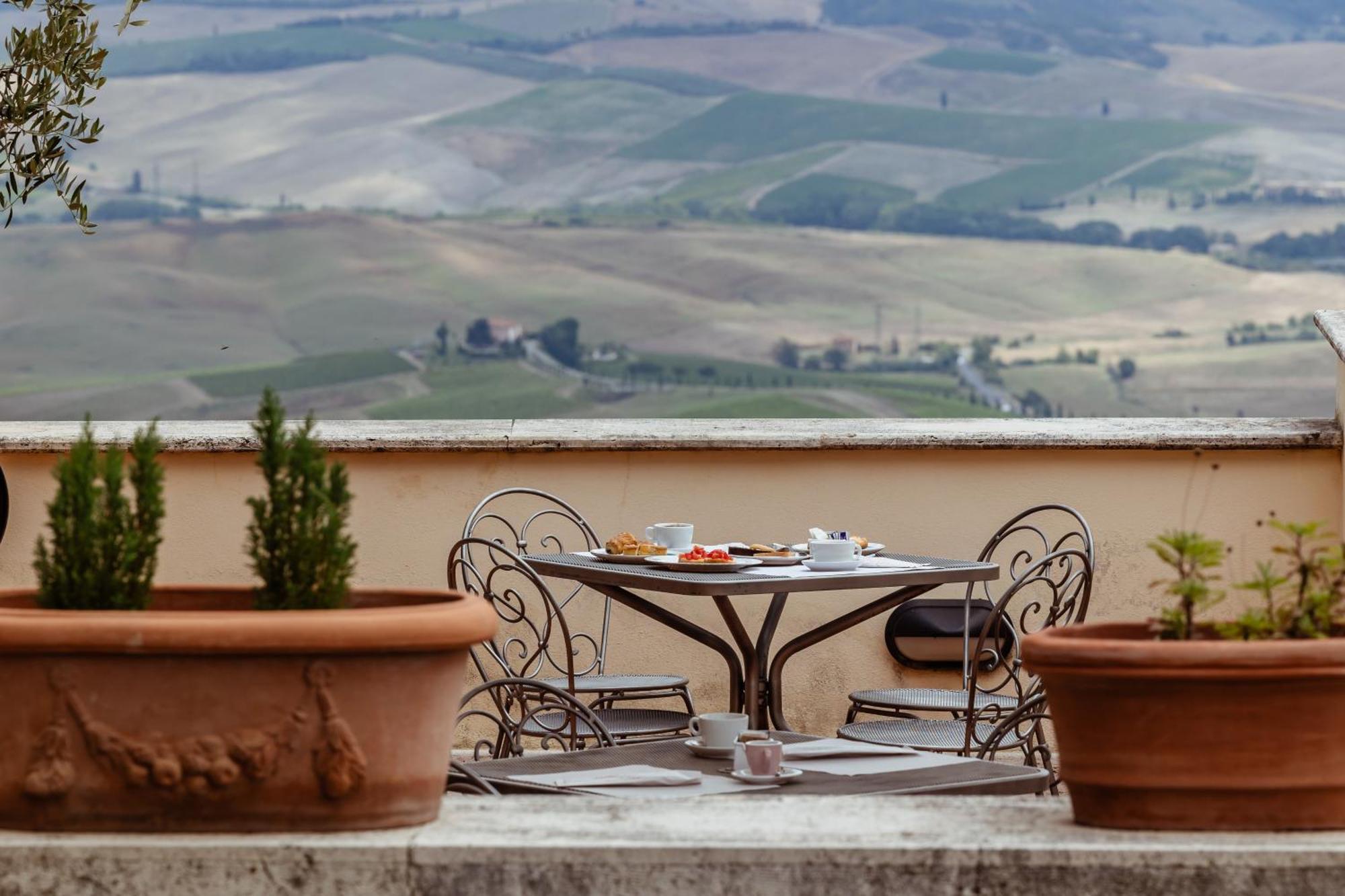 Vecchia Oliviera Hotel 3*